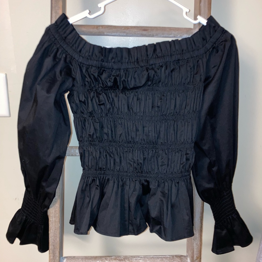 House of Harlow black long sleeve